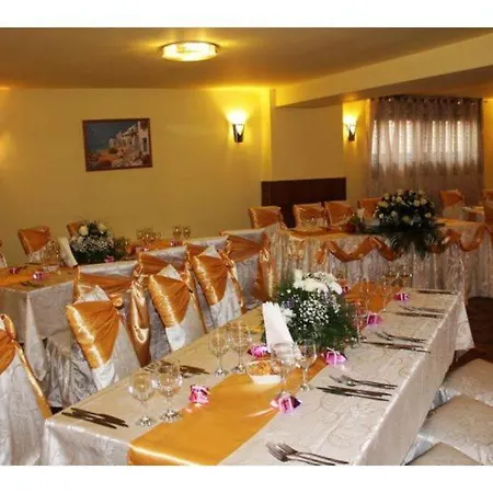 Acropole Hotel 2*